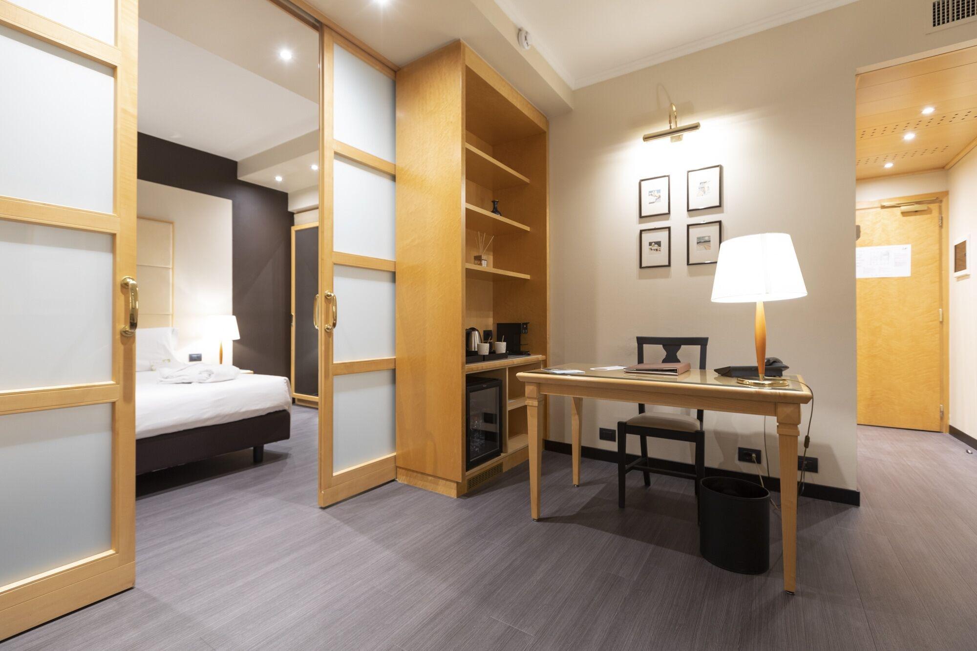 City Life Hotel Poliziano, By R Collection Hotels Milano Esterno foto
